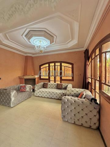 Villa 300 m² avec sous-sol à vendre 5 chambres
