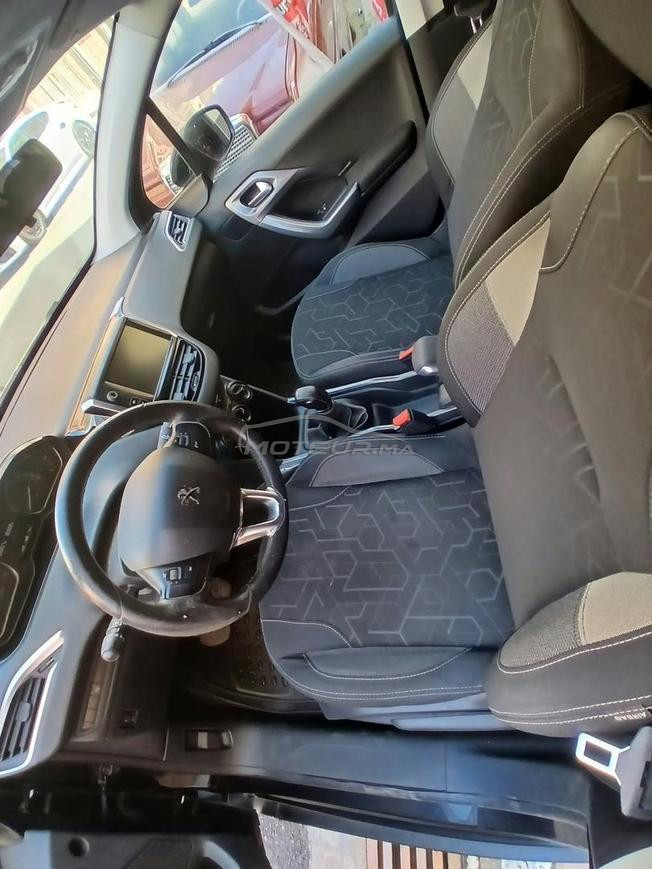 Peugeot 2008 Diesel Manuelle 2018 à Rabat