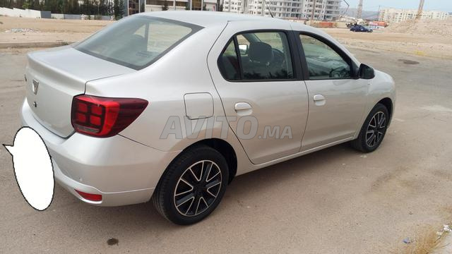 Dacia Logan Diesel Manuelle 2019 à Agadir - 2