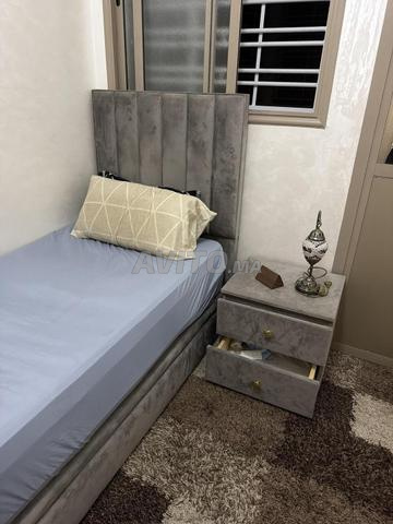 Lit 1 place avec matelas et table de nuit - 2