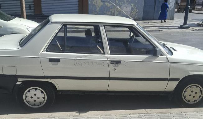 Renault 9 