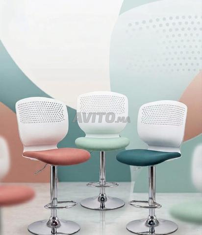 Tabouret Moderne et Élégant – OASIS DESK - 2