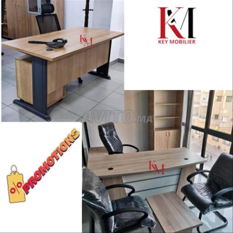 👑 Bureau de Direction Moderne et Élégant - 2