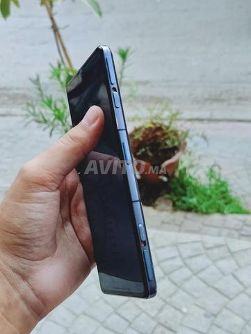 POCO F4 GT 256GB 12 RAM à vendre - 2