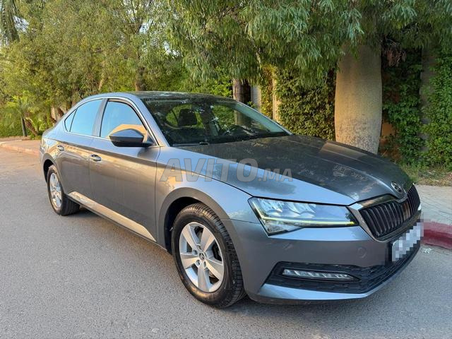 Skoda Superb Diesel Automatique 2022 à Marrakech - 2
