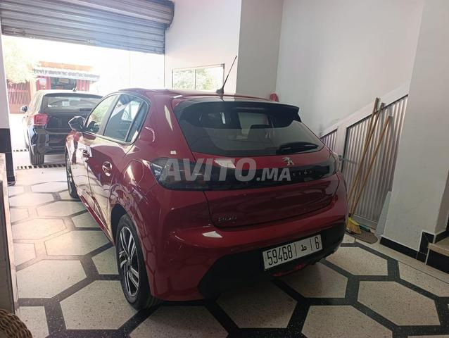 Je mets ma voiture Peugeot 208 à vendre