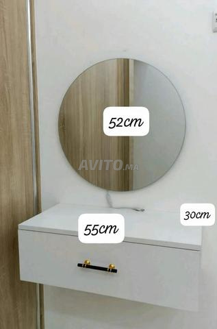 Miroir avec tiroir