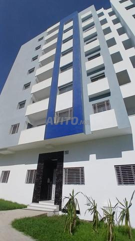 Appartement à vendre complexe Nakhil, gare routière, 1er étage, sans intermédiaire