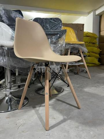 Chaise design scandinave - 2