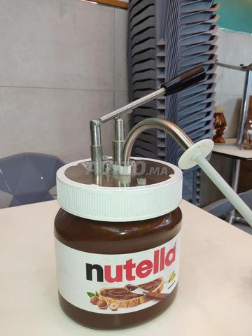 Distributeur de chocolat Nutella