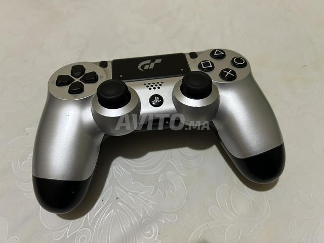 Manette originale PS4 édition Gran Turismo à vendre. - 2