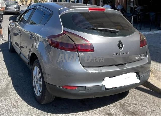 Renault Megane Diesel Manuelle 2010 à Mohammedia - 2