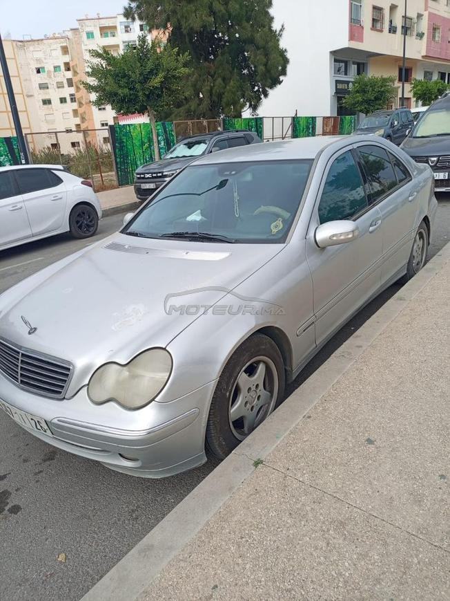 Mercedes 220 
