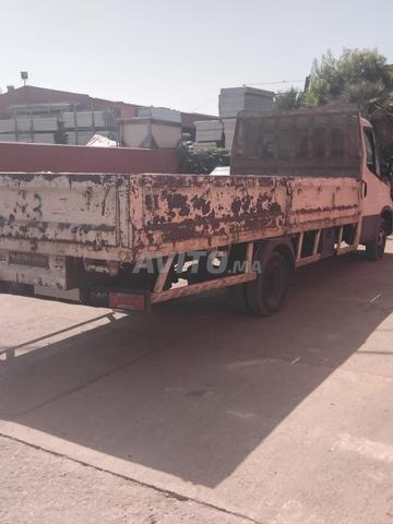 CAMION PLATEAU IVECO DAILY - 2