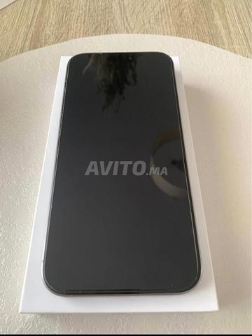 iPhone 16 Pro Max comme neuf - 2