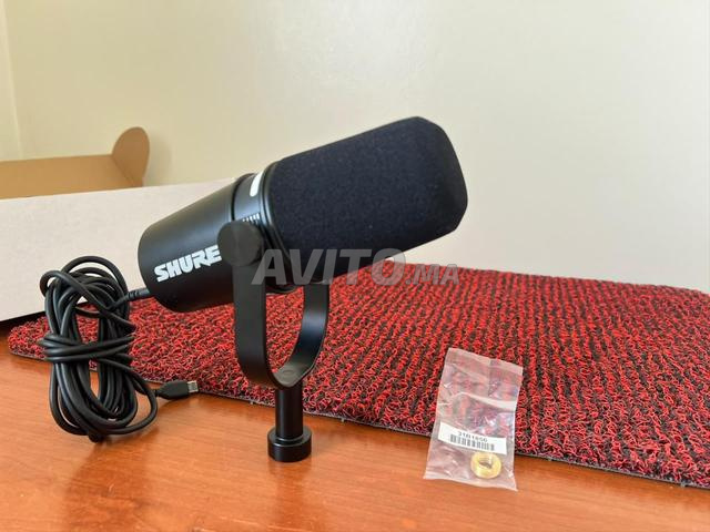 Shure MV7 Plus ميكروفون بودكاست كالجديد - 2