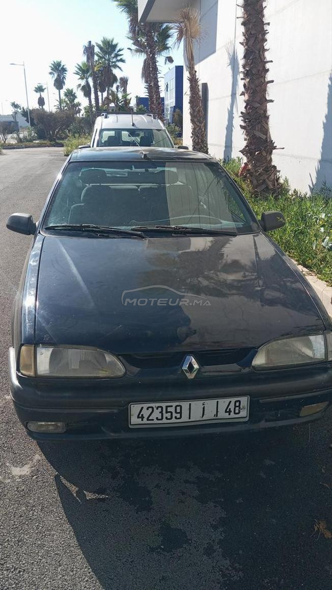 Renault R19