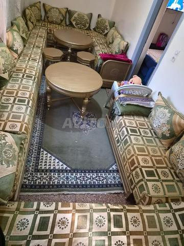 Mobilier marocain à vendre – Banquettes, fauteuils, tables et tapis - 2