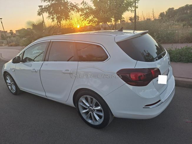 Opel Astra dédouanée.
