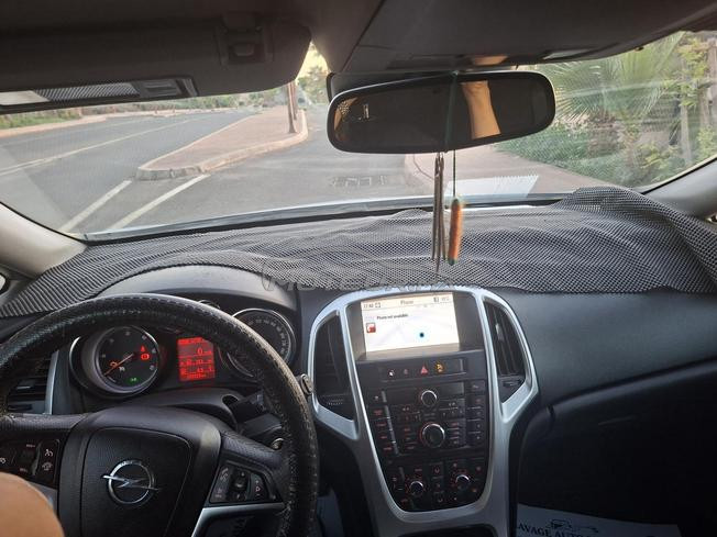 Opel Astra dédouanée.