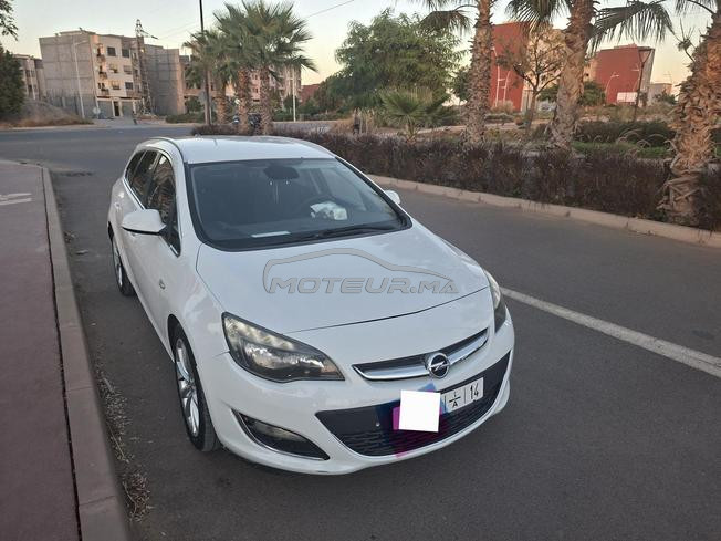 Opel Astra dédouanée.