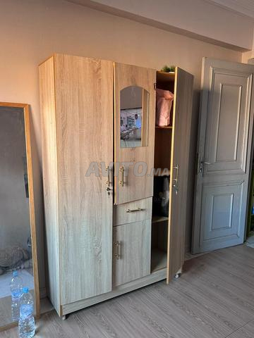 Armoire neuve. Prix négociable