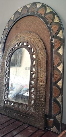 Miroir Oriental vintage en laiton martelé - 2