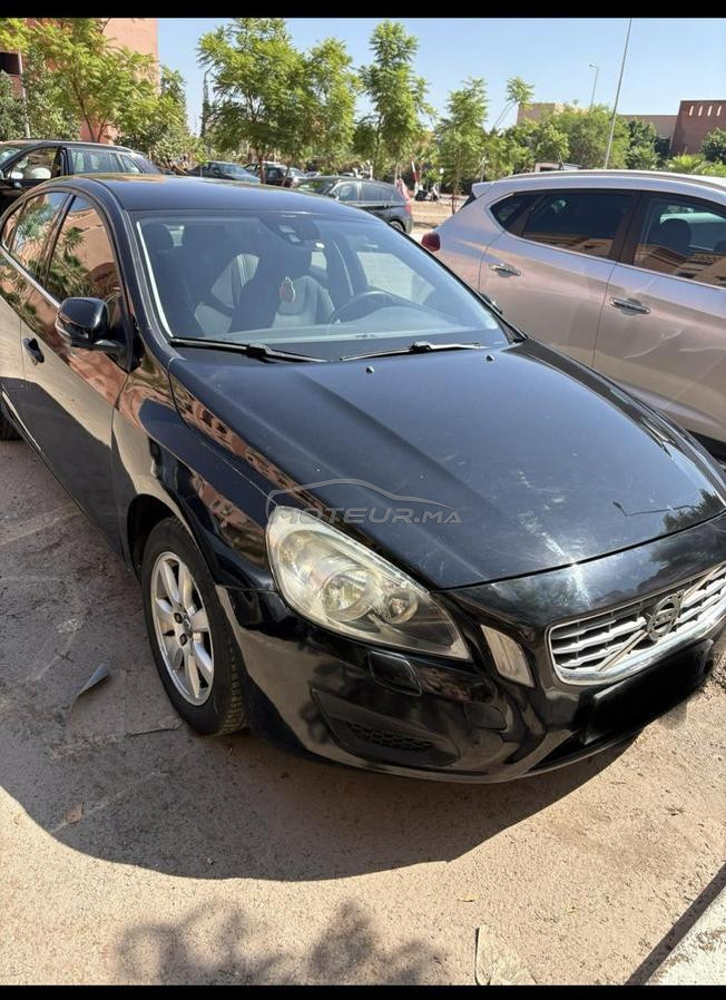 Volvo S60 Essence – 11 CV – Année 2011 