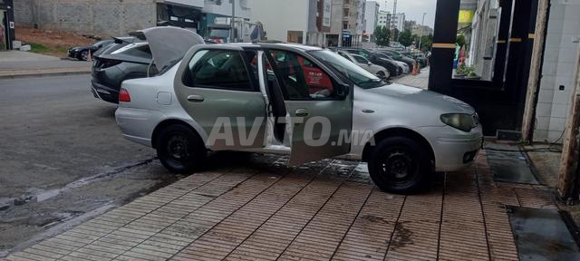 Fiat Albea essence - 2