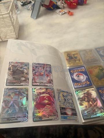 Lot de cartes Pokémon avec cahier