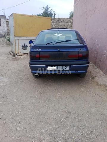 Renault R19 Modèle 1993 Diwana 2000 - 2
