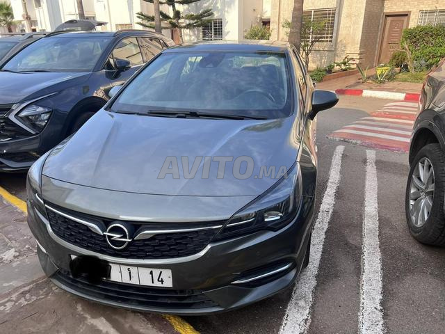 Opel Astra Diesel Automatique 2021 à Mohammedia - 2