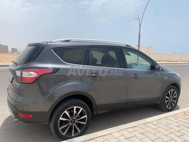 Ford Kuga - 2