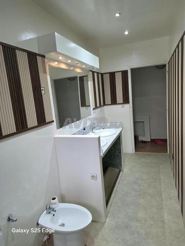 Villa, à louer - 2