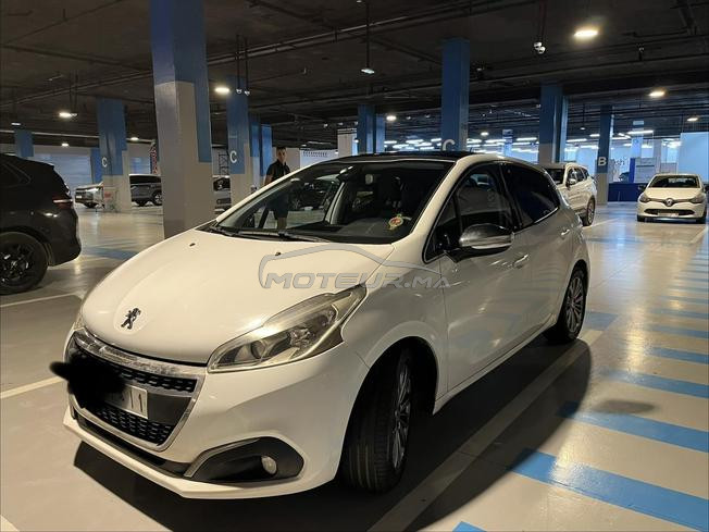 peugeot 208 très bon état en vente