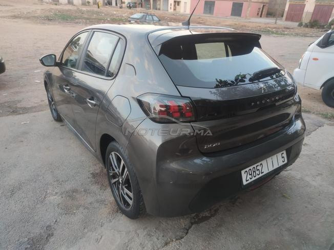 Peugeot 208 Diesel Manuelle 2023 à Tifelt