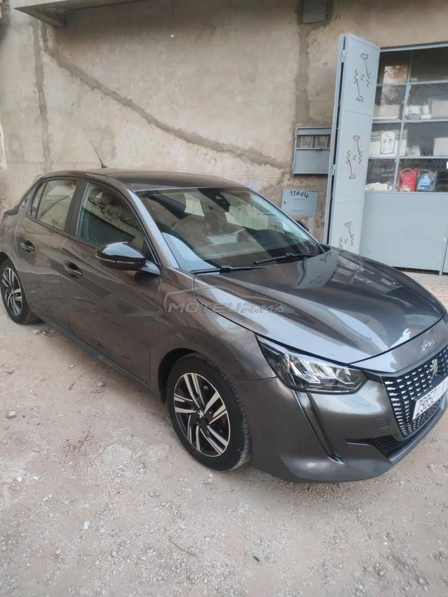 Peugeot 208 Diesel Manuelle 2023 à Tifelt