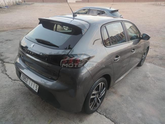 Peugeot 208 Diesel Manuelle 2023 à Tifelt