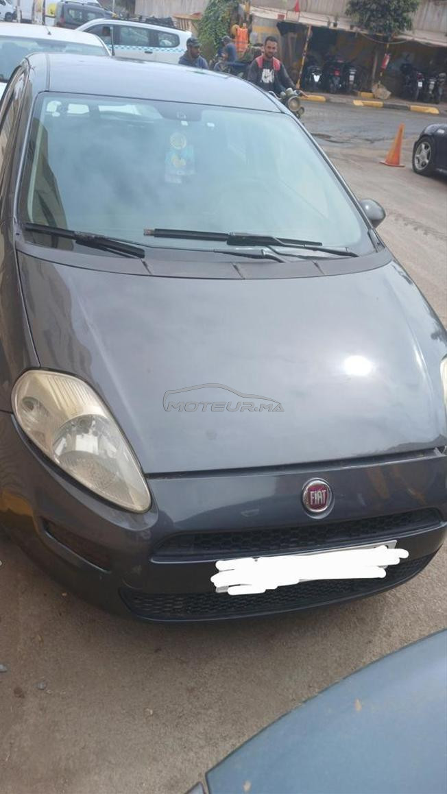 voiture punto très bon état 