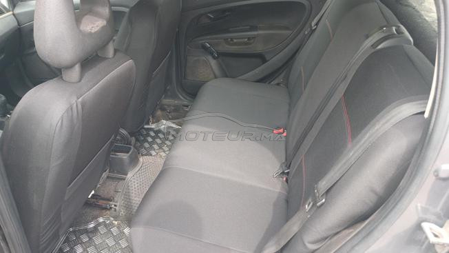 voiture punto très bon état 