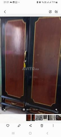 Armoire en bois et placard en plastique - 2