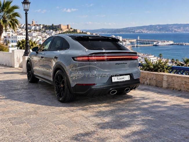 Porsche Cayenne Turbo 2025