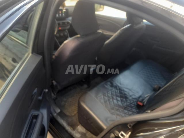 Dacia Logan Diesel Manuelle 2022 à Tanger - 2