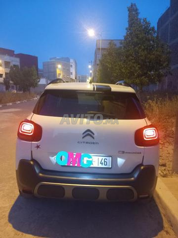 سيارة أفيندر - 2