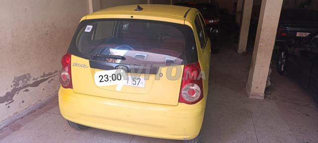 Voiture très propre prix 57000dh légèrement négociable
