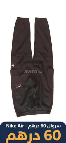 60dhs seulement pantalon d'occasion taille M