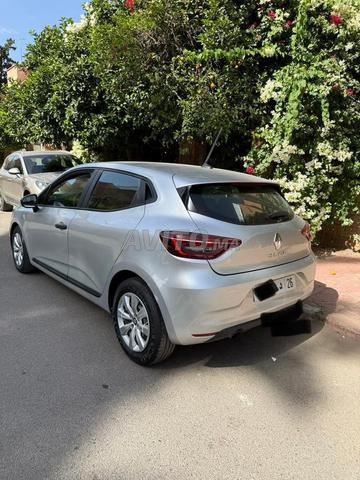 Renault Clio Automatique 2023 à Marrakech - 2