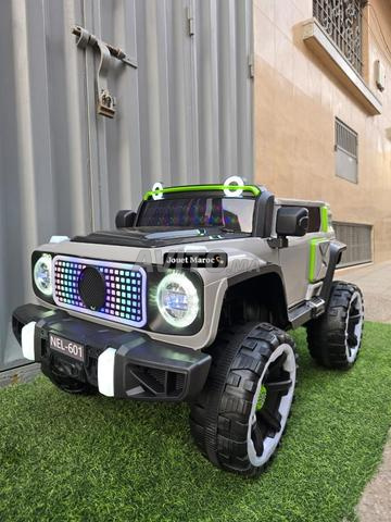 LA VOITURE MERCEDES 4*4 🤩