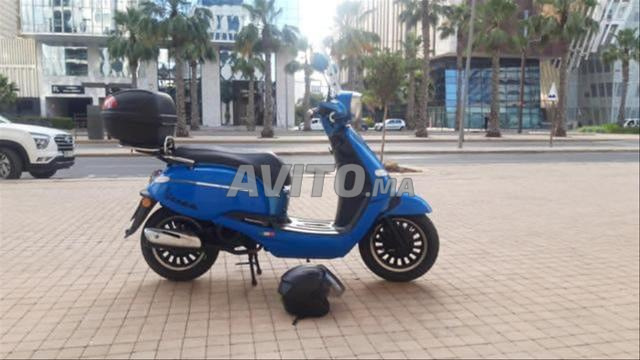 Scooter 2021 4 temps 80Cc valise bach imperméable - 2