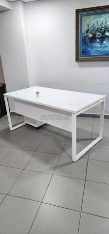Bureau Blanc Élégant - 2